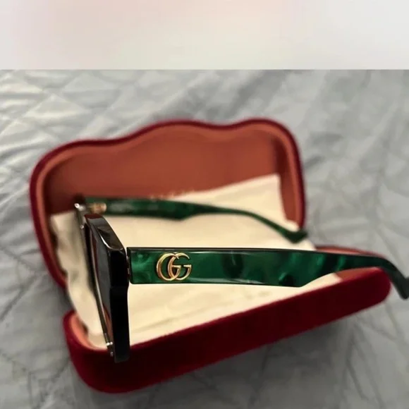 Authentic Gucci Sunglasses Black/Green Gold Logo Luxury Designer Shades Authentic Gucci Sunglasses Black/Green Gold Logo Luxury  main image 3